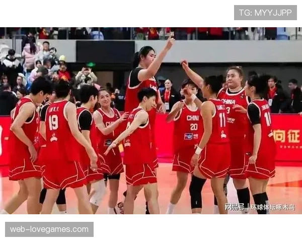 中国女篮119-74胜国际女篮联队,取得热身赛两连胜 中国女篮119-74胜国际女篮联队,取得热身赛两连胜